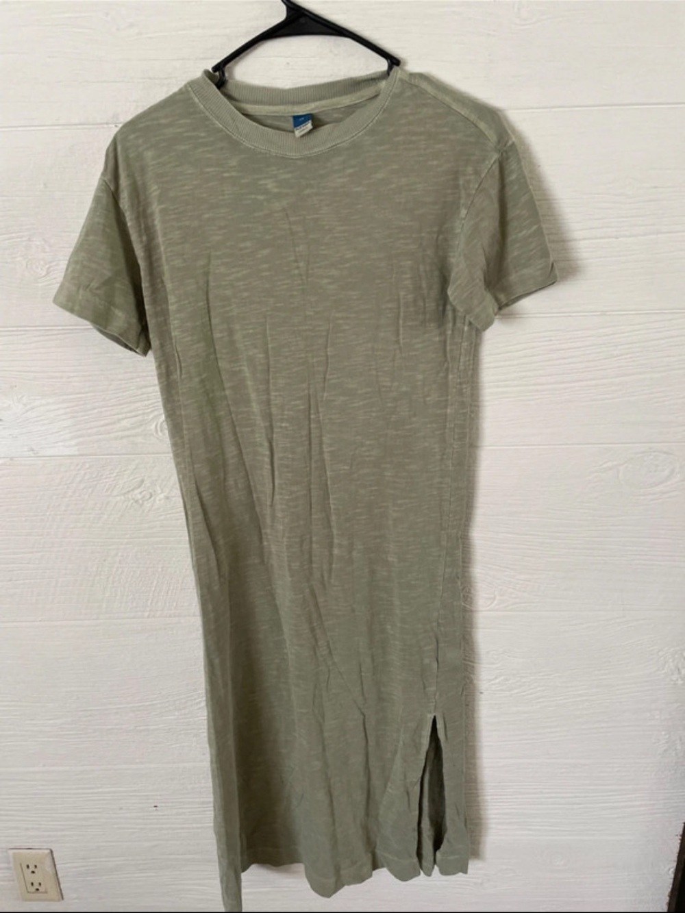 Old Navy Sage Green Short Sleeve Midi Dress
